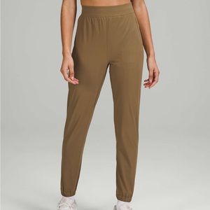 NWOT Lululemon Adapted State Joggers